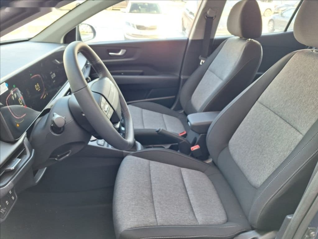 2025 Kia STONIC - 7