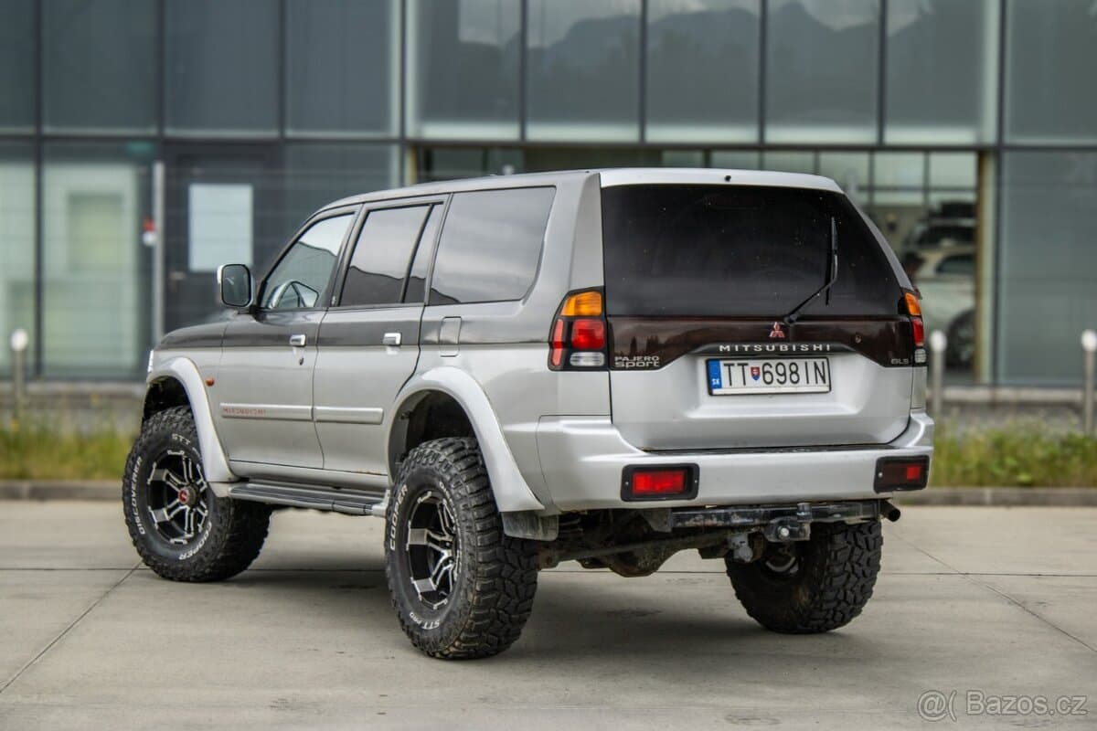 2005 Mitsubishi PAJERO - 7