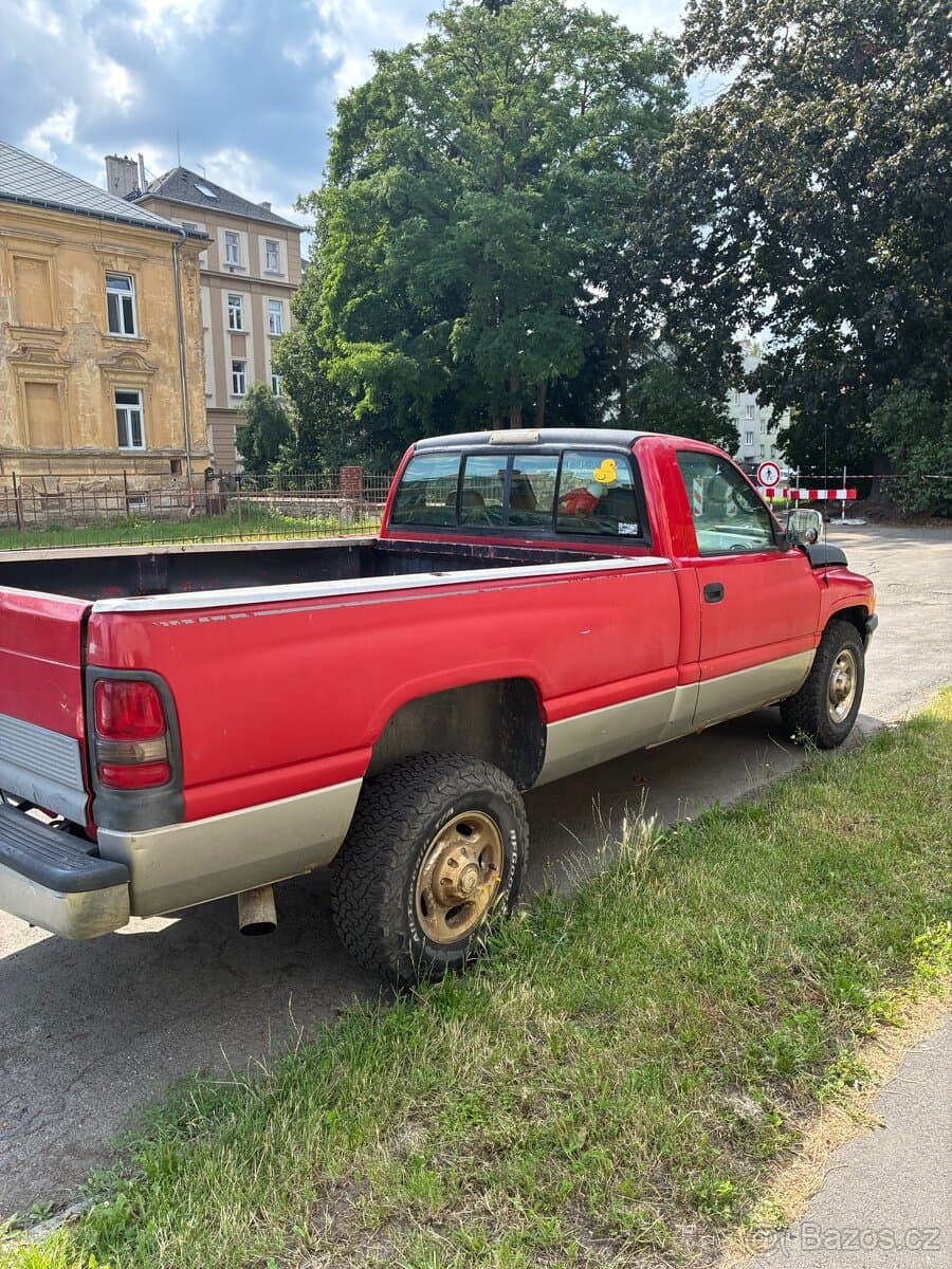 Dodge RAM - 7