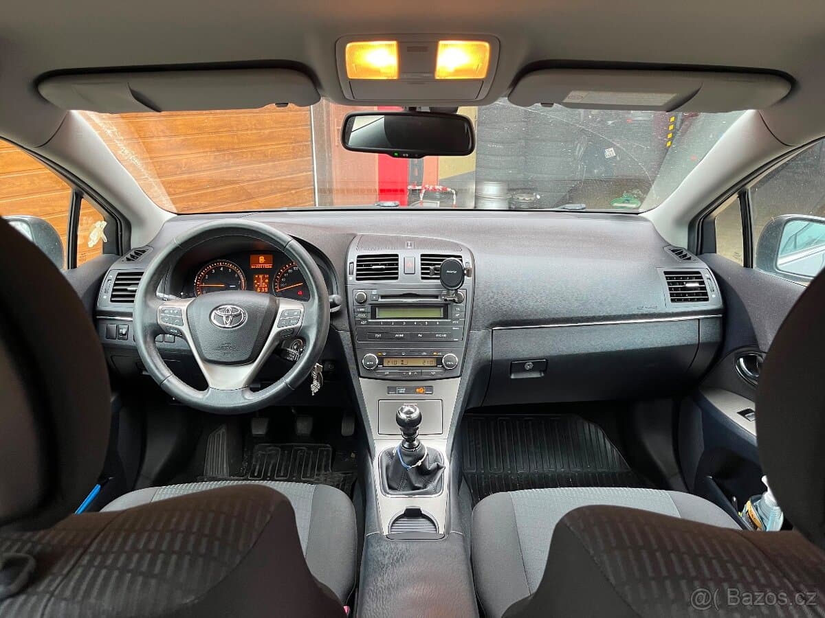 2009 Toyota AVENSIS - 7