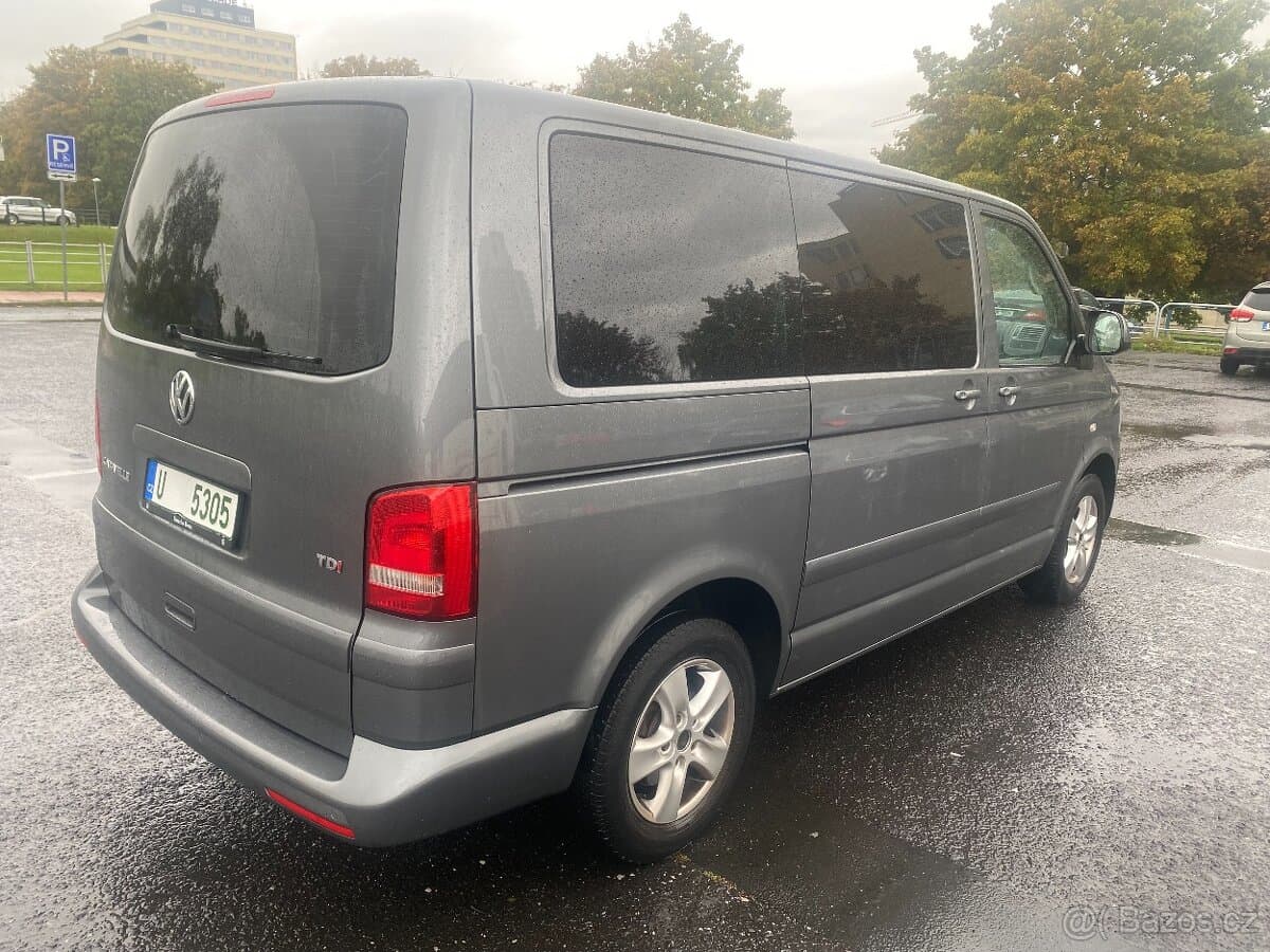 2013 Volkswagen CARAVELLE - 7