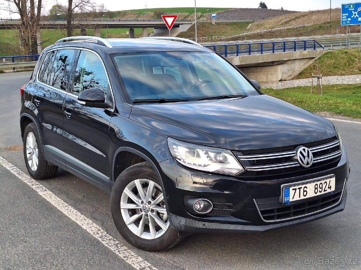 2011 Volkswagen TIGUAN - 7