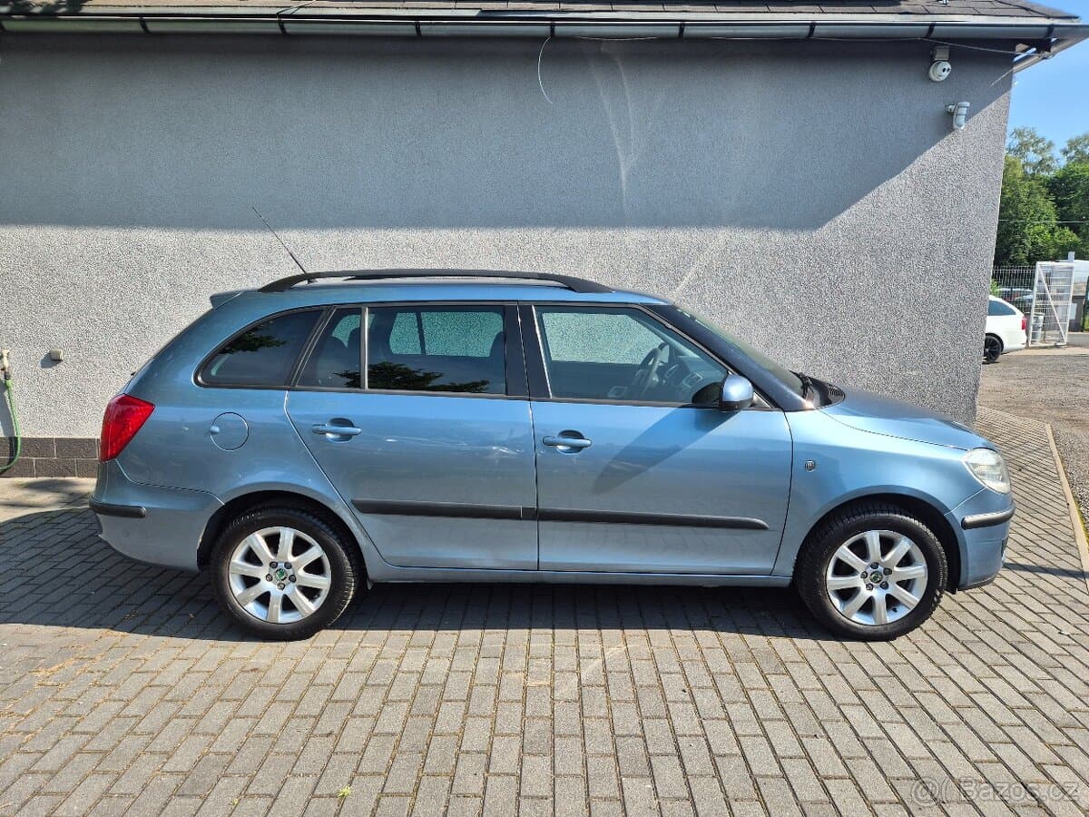 2010 Škoda FABIA - 7