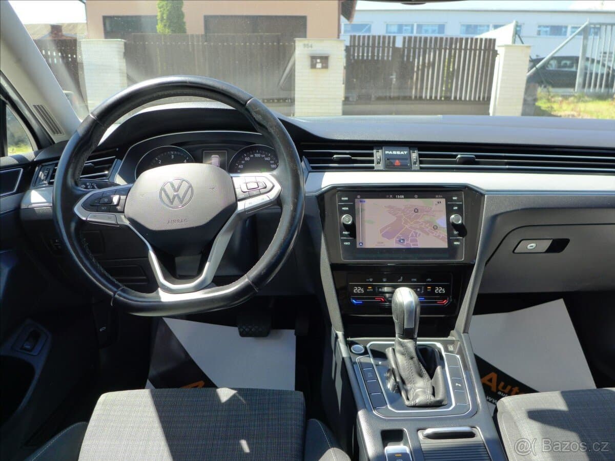 2021 Volkswagen PASSAT - 7