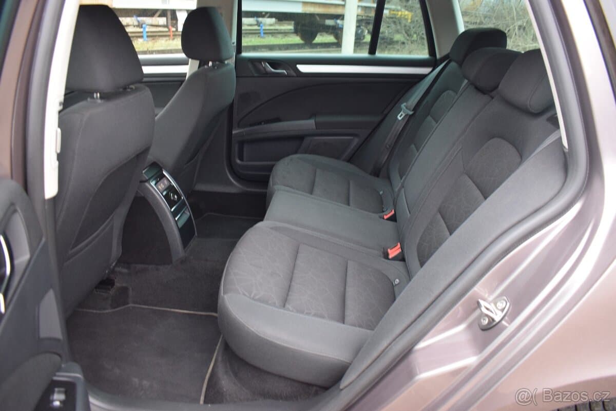 2011 Škoda SUPERB - 7