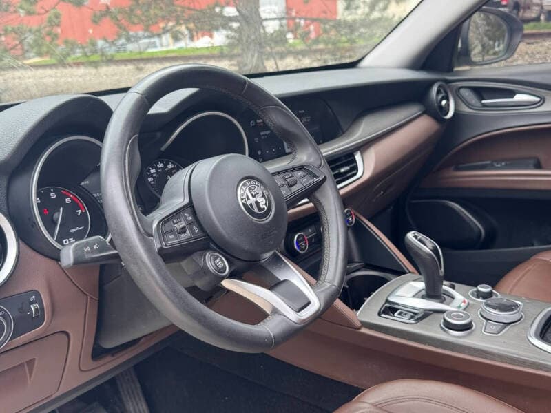 2021 Alfa Romeo STELVIO - 7