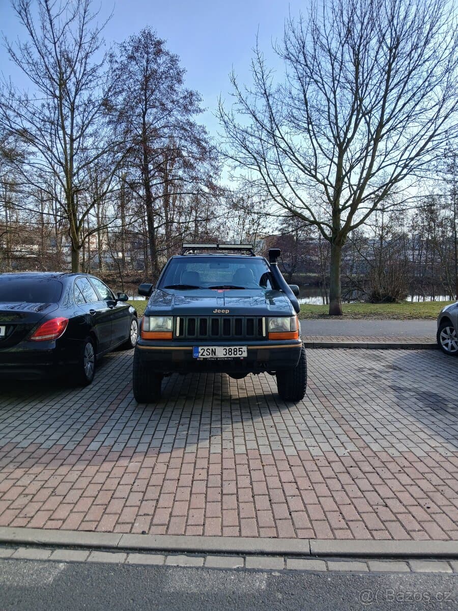 Jeep CHEROKEE - 7