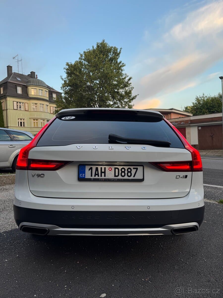 Volvo V90 - 7