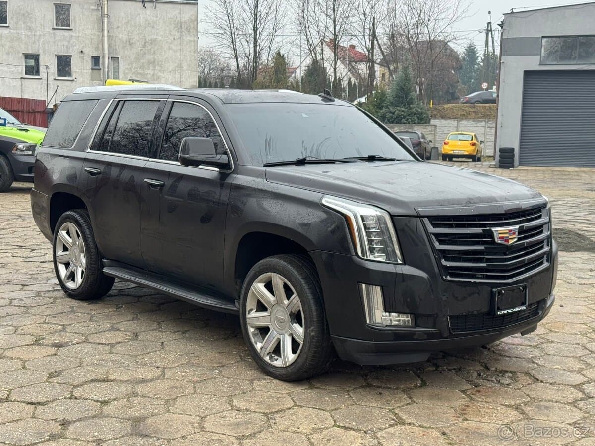 2015 Cadillac ESCALADE - 7