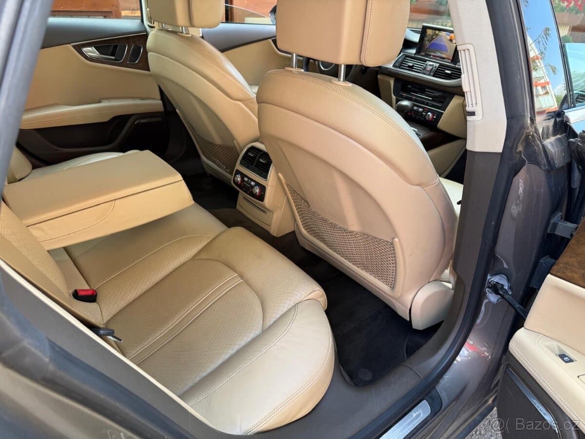 2010 Audi A7 - 7