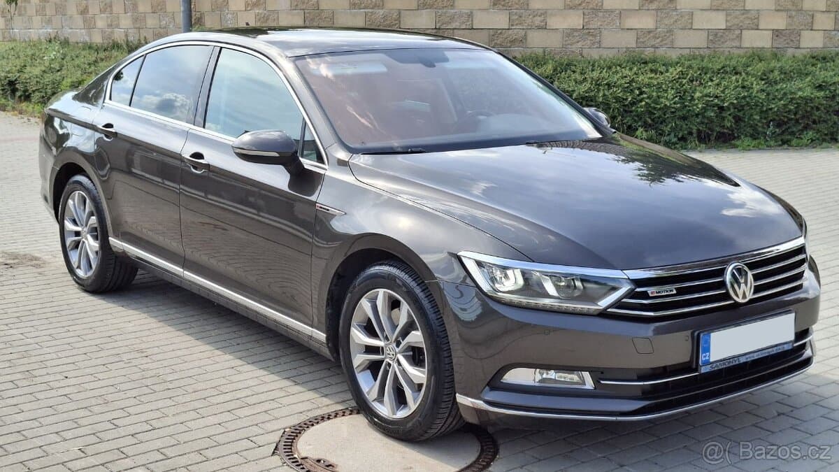 2016 Volkswagen PASSAT - 7