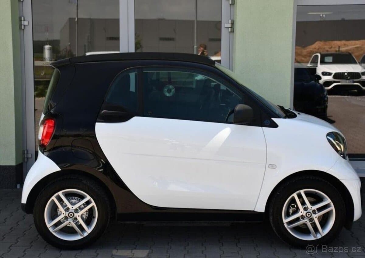 2022 Smart FORTWO - 7