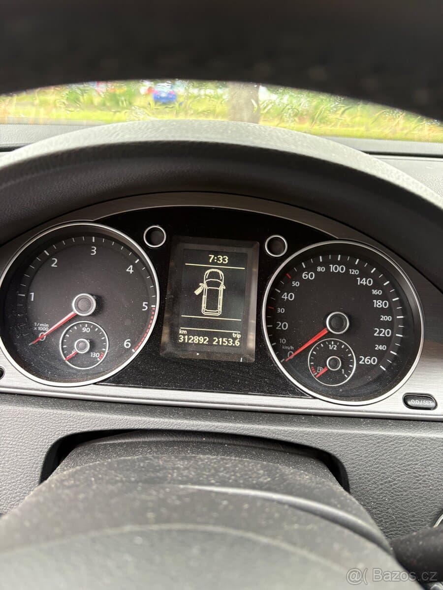 Volkswagen PASSAT - 7