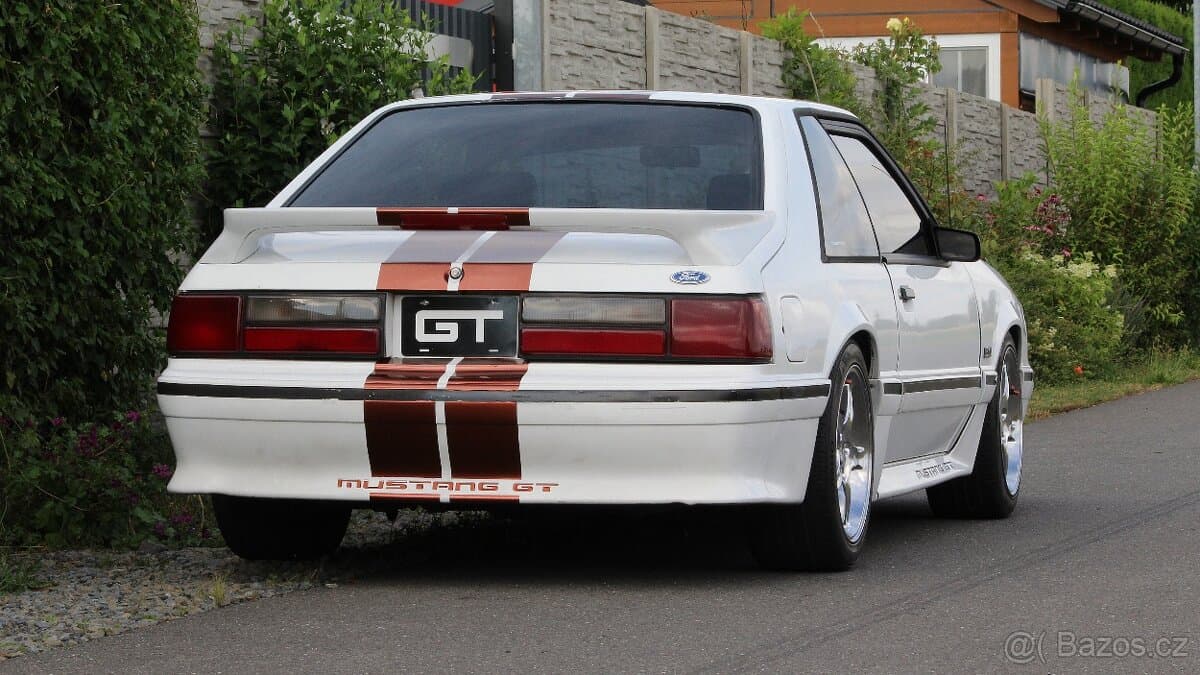 1989 Ford GT - 7