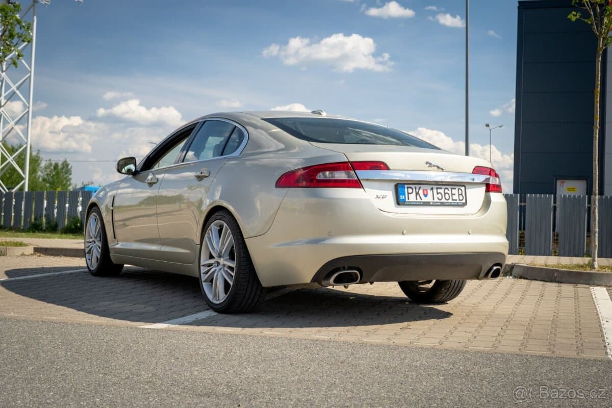2008 Jaguar XF - 7