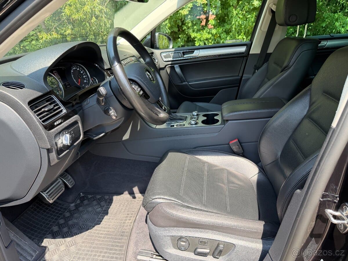 2016 Volkswagen TOUAREG - 7