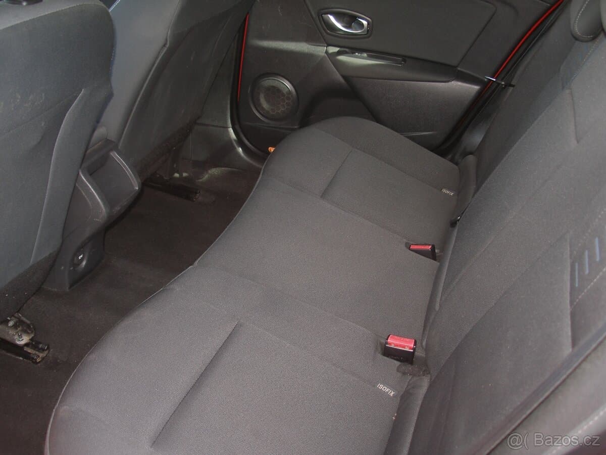 Renault MEGANE - 7