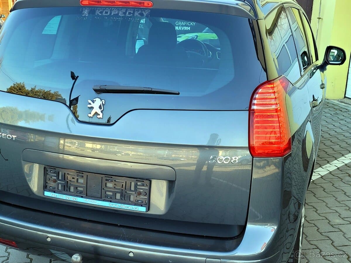 2011 Peugeot 5008 - 7