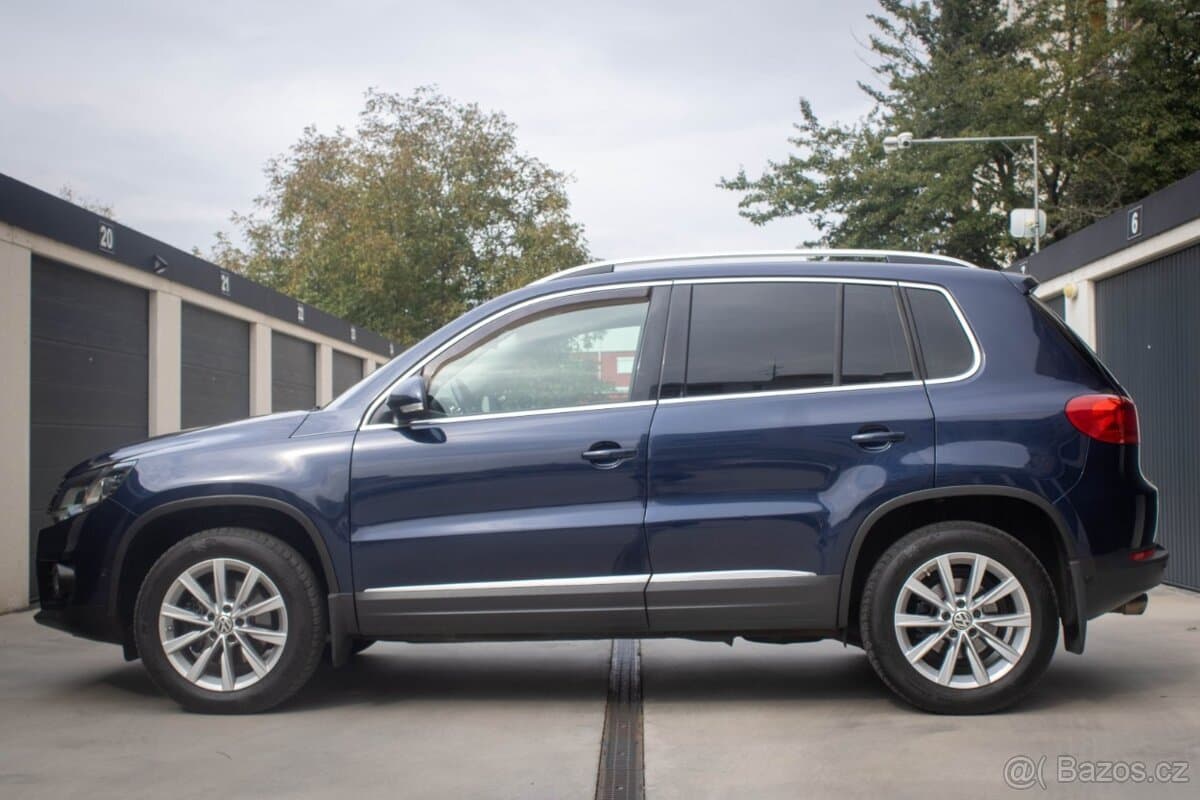 2011 Volkswagen TIGUAN - 7