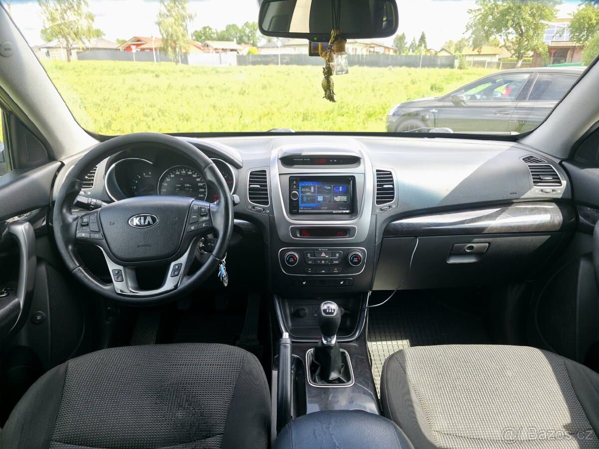 2014 Kia SORENTO - 7