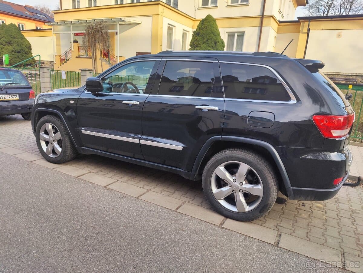 2013 Jeep CHEROKEE - 7