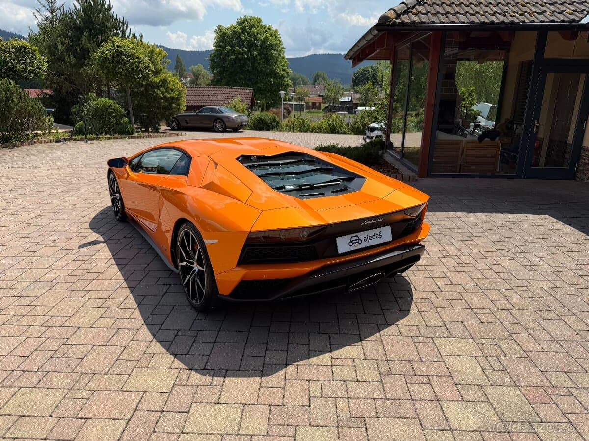 2018 Lamborghini AVENTADOR - 7