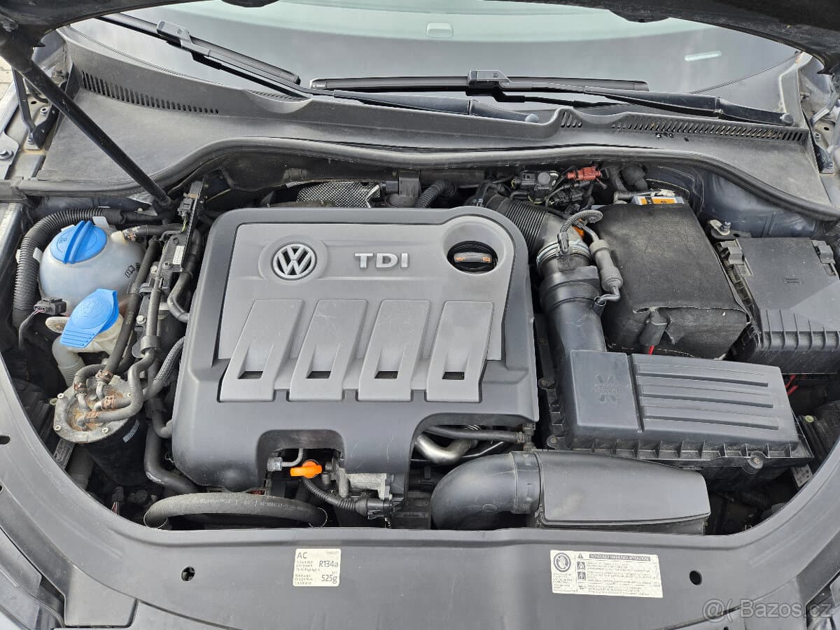 2012 Volkswagen EOS - 7