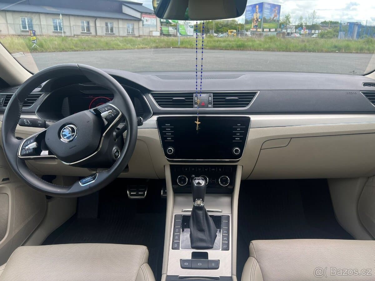 2020 Škoda SUPERB - 7