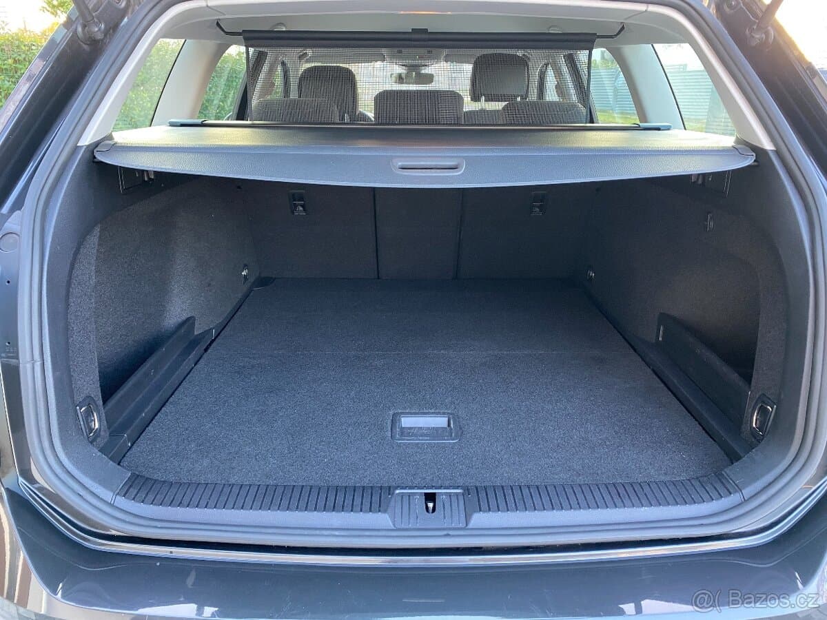 2021 Volkswagen PASSAT - 7