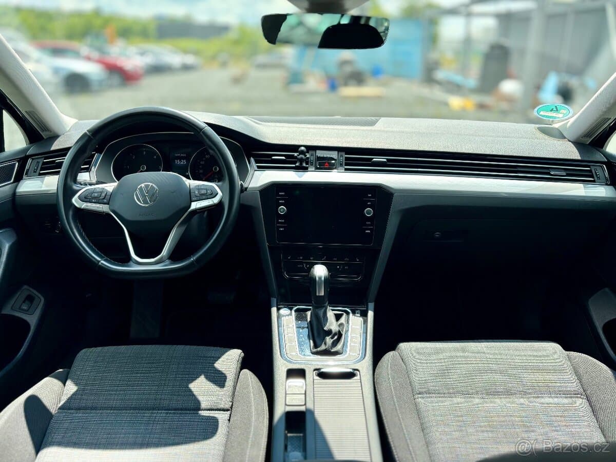 2021 Volkswagen PASSAT - 7
