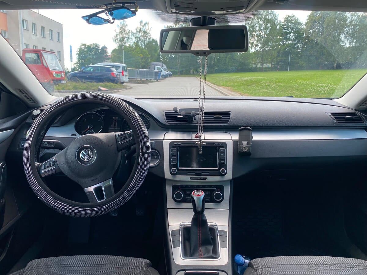 2010 Volkswagen PASSAT CC - 7