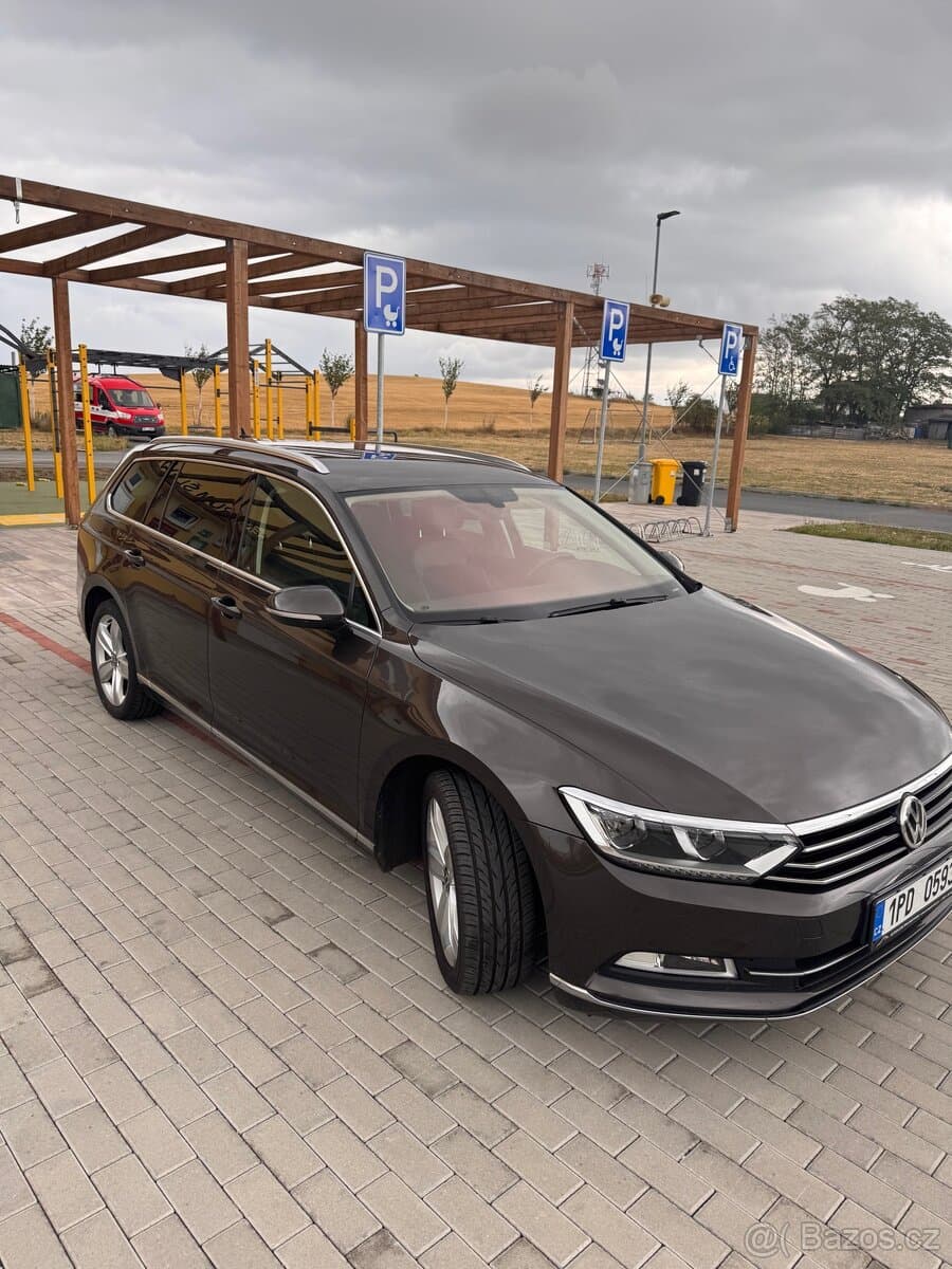 2015 Volkswagen PASSAT - 7
