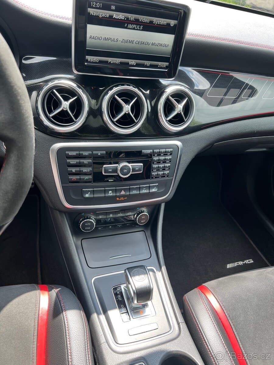 2015 Mercedes-Benz GLA - 7