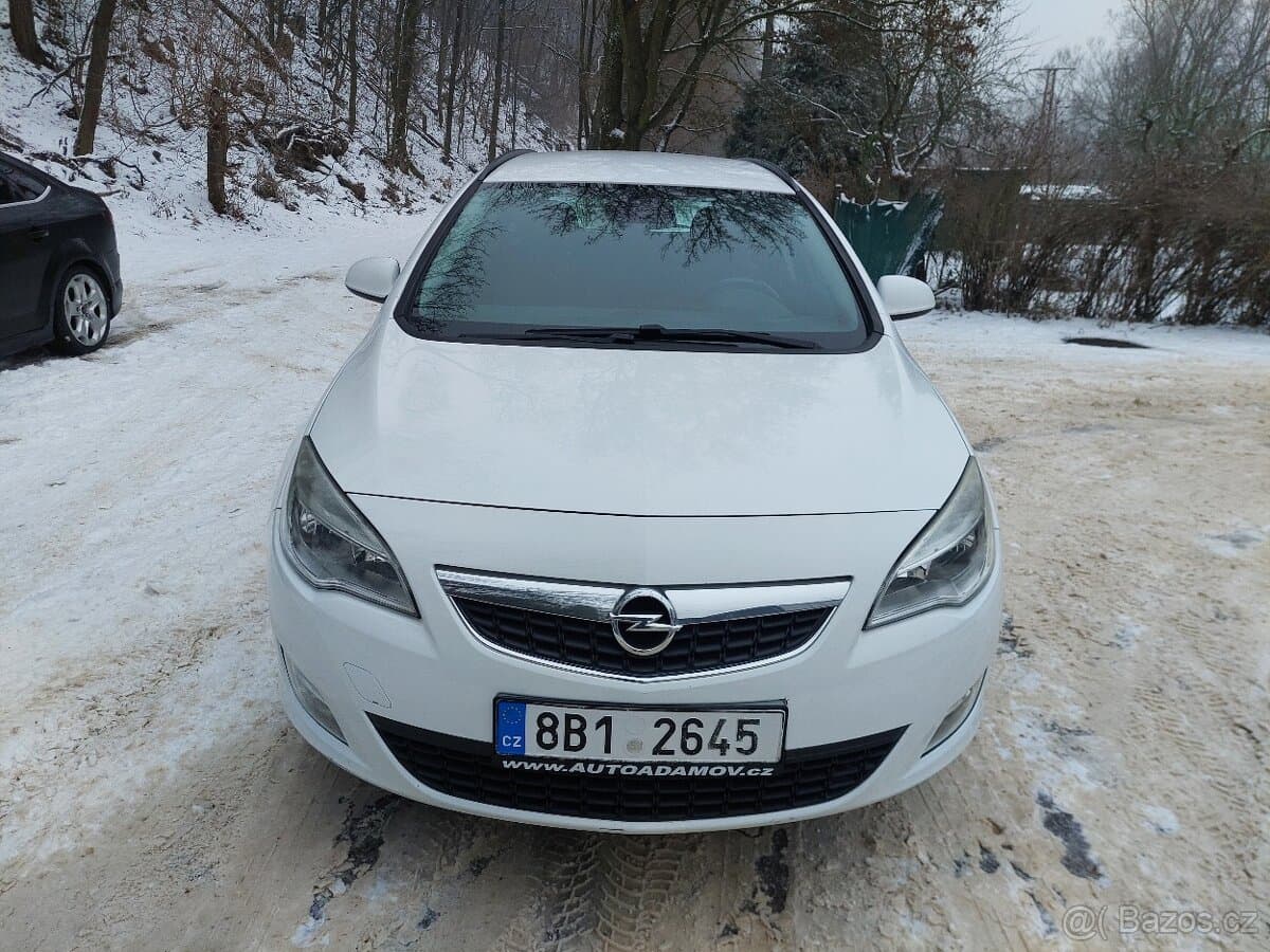2011 Opel ASTRA - 7