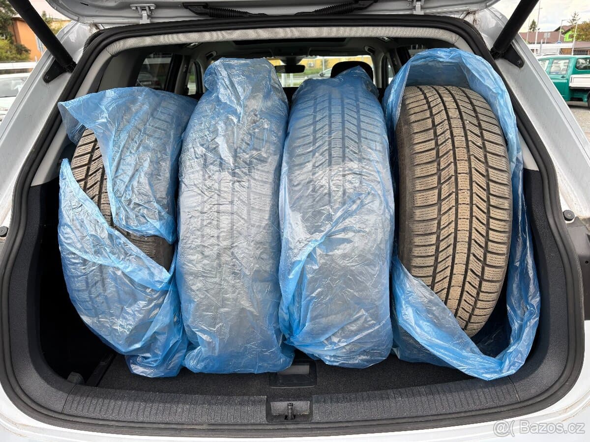 2018 Volkswagen TIGUAN - 7