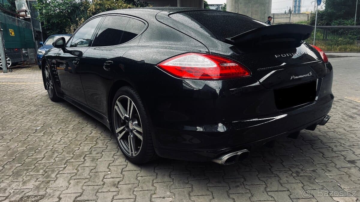2011 Porsche PANAMERA - 7