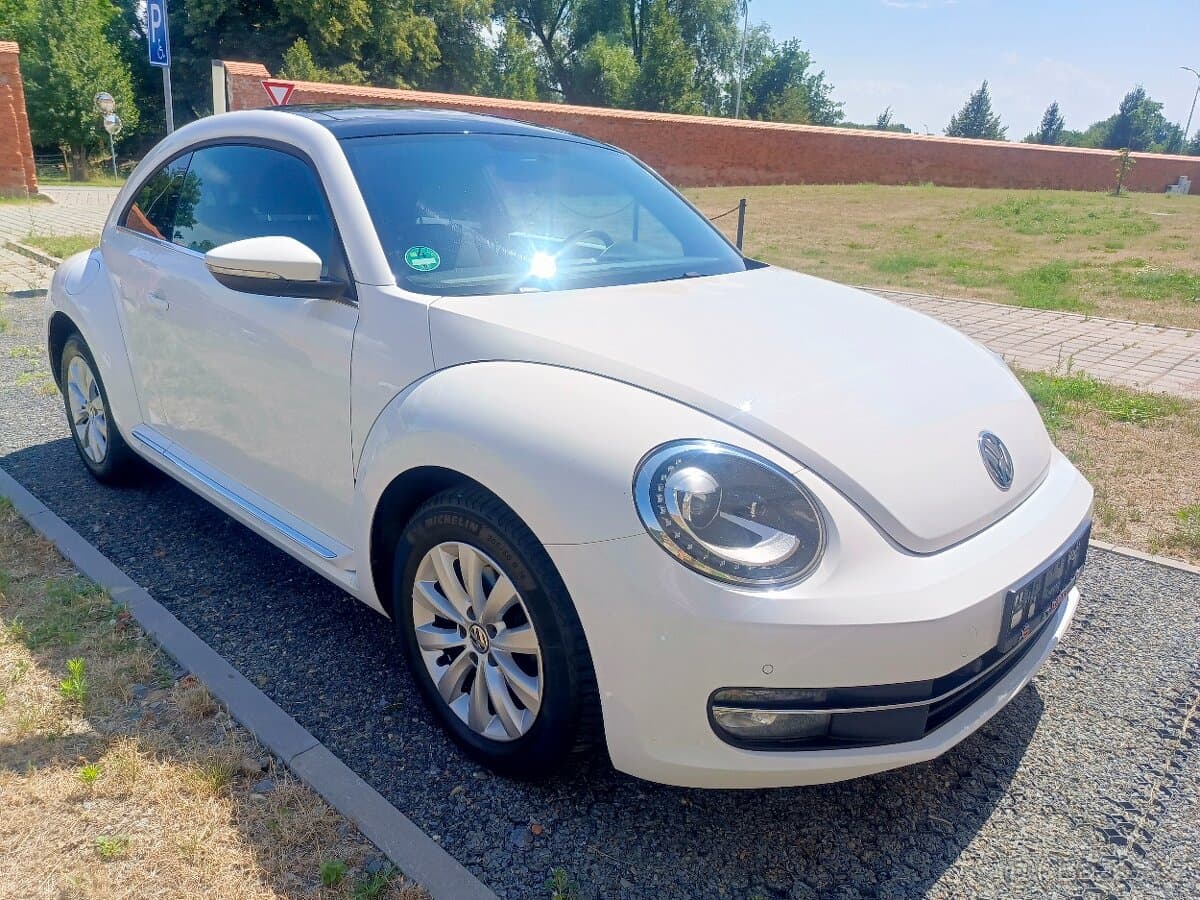 2013 Volkswagen BEETLE - 7