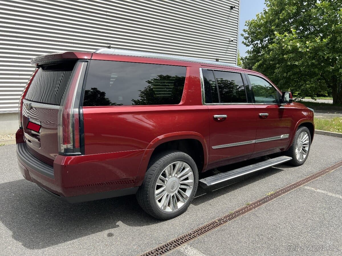 2016 Cadillac ESCALADE - 7