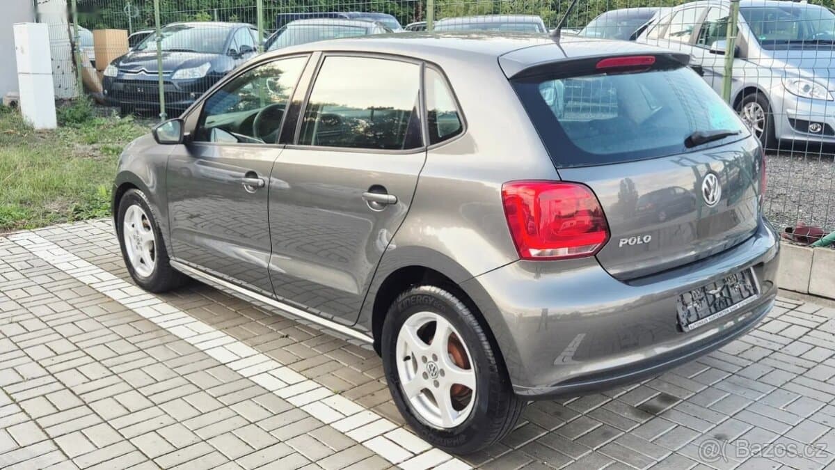 2012 Volkswagen POLO - 7
