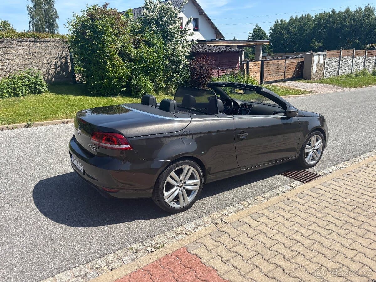 2012 Volkswagen EOS - 7