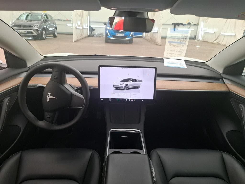 2023 Tesla MODEL 3 - 7