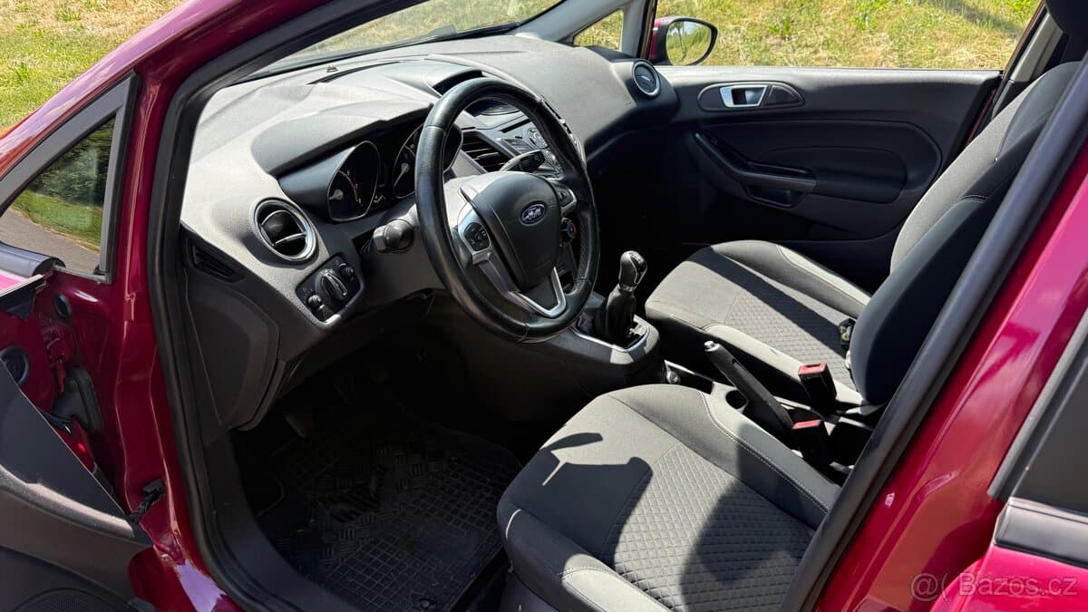 2015 Ford FIESTA - 7
