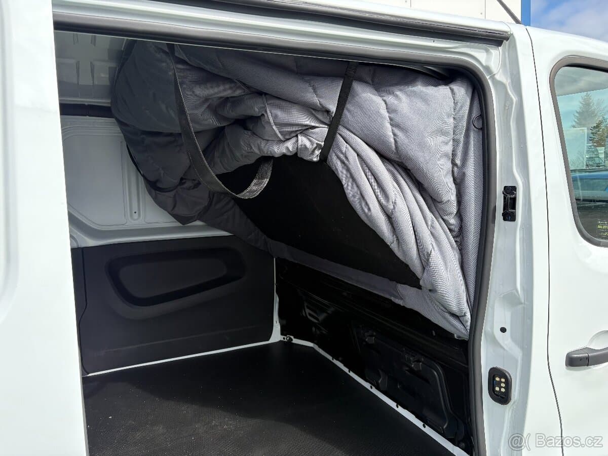 Renault TRAFIC - 7