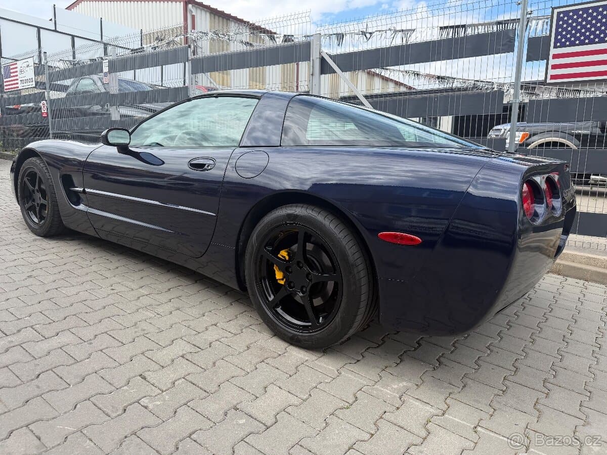 2001 Chevrolet CORVETTE - 7