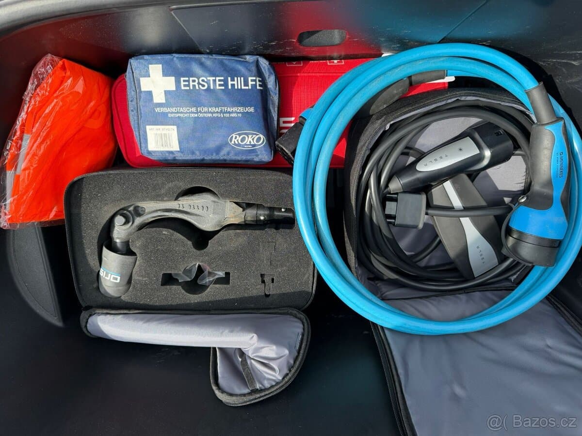 2022 Tesla MODEL Y - 7