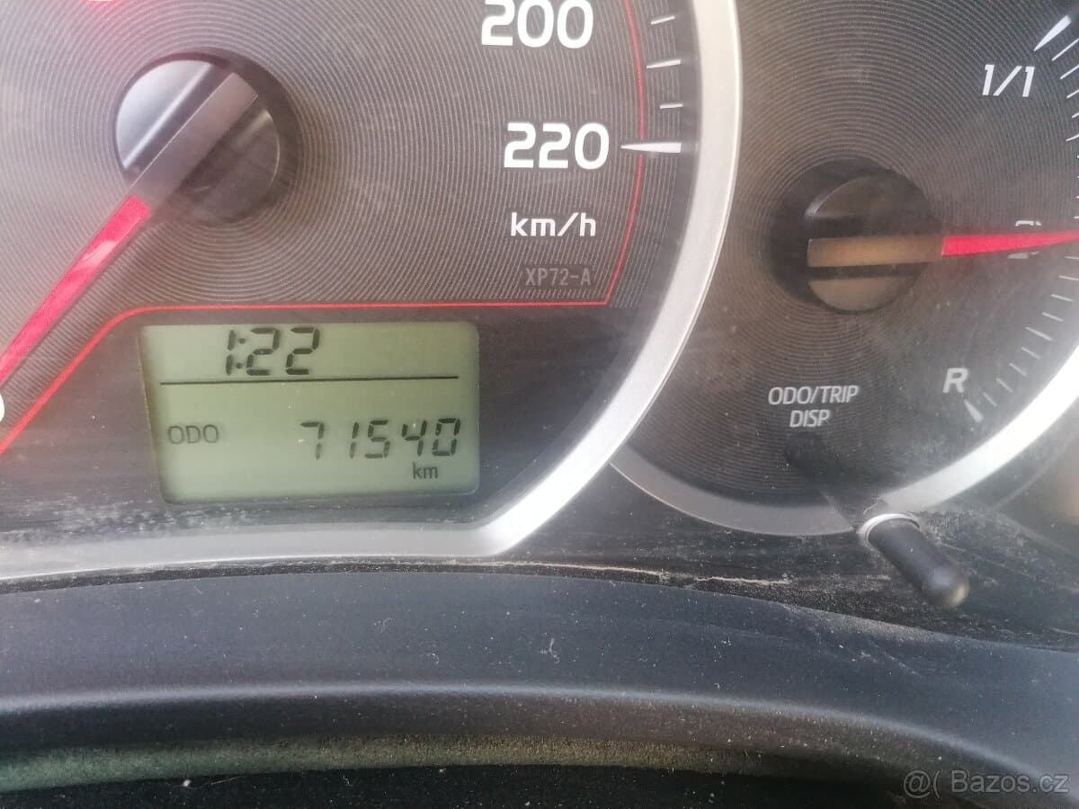 2012 Toyota YARIS - 7