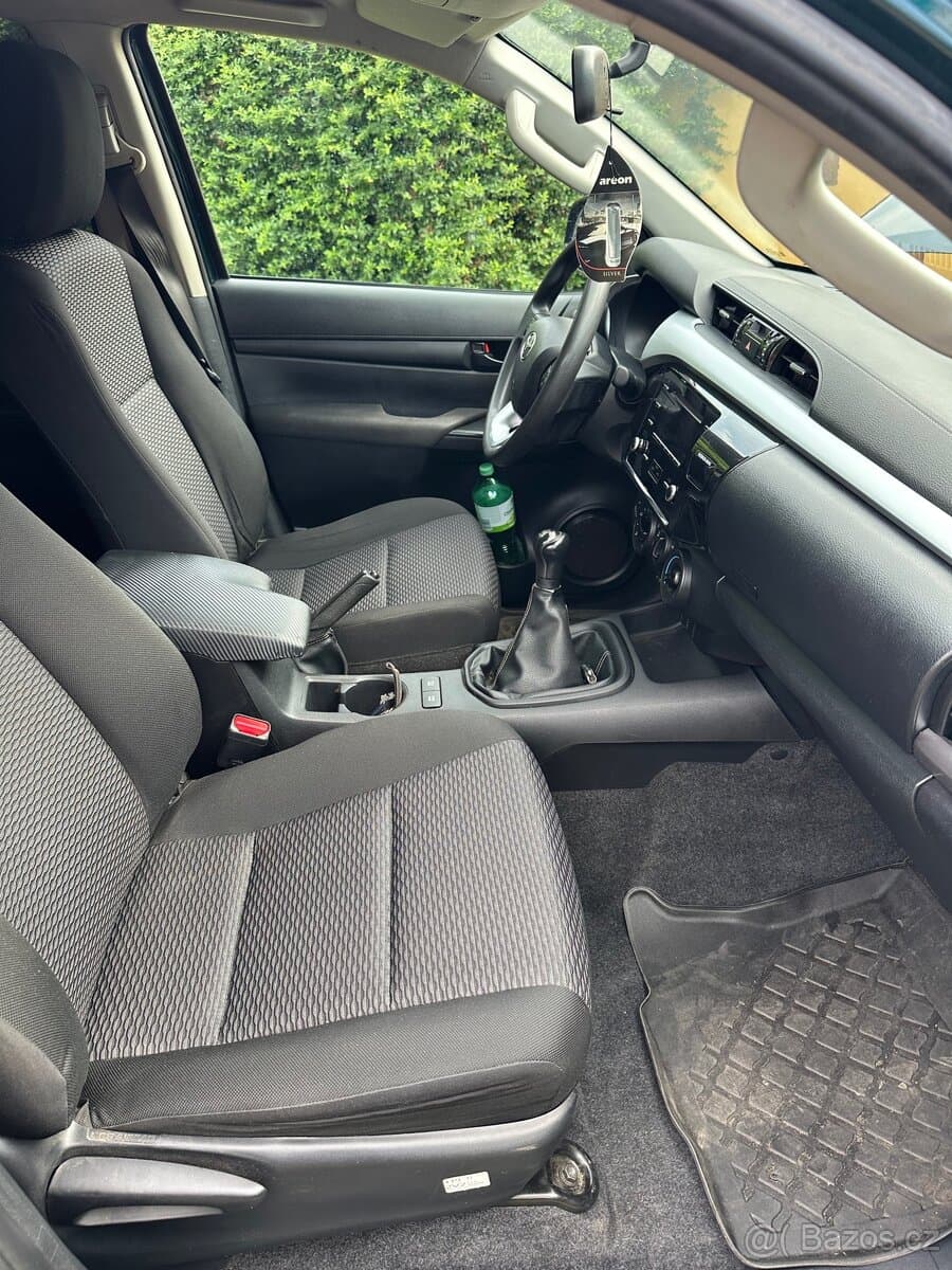 2021 Toyota HILUX - 7