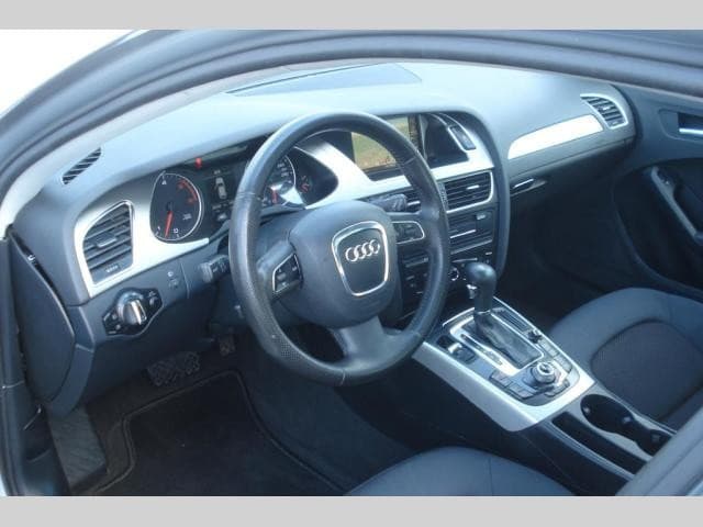 2010 Audi A4 - 7
