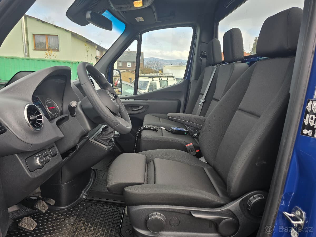 Mercedes-Benz SPRINTER - 7