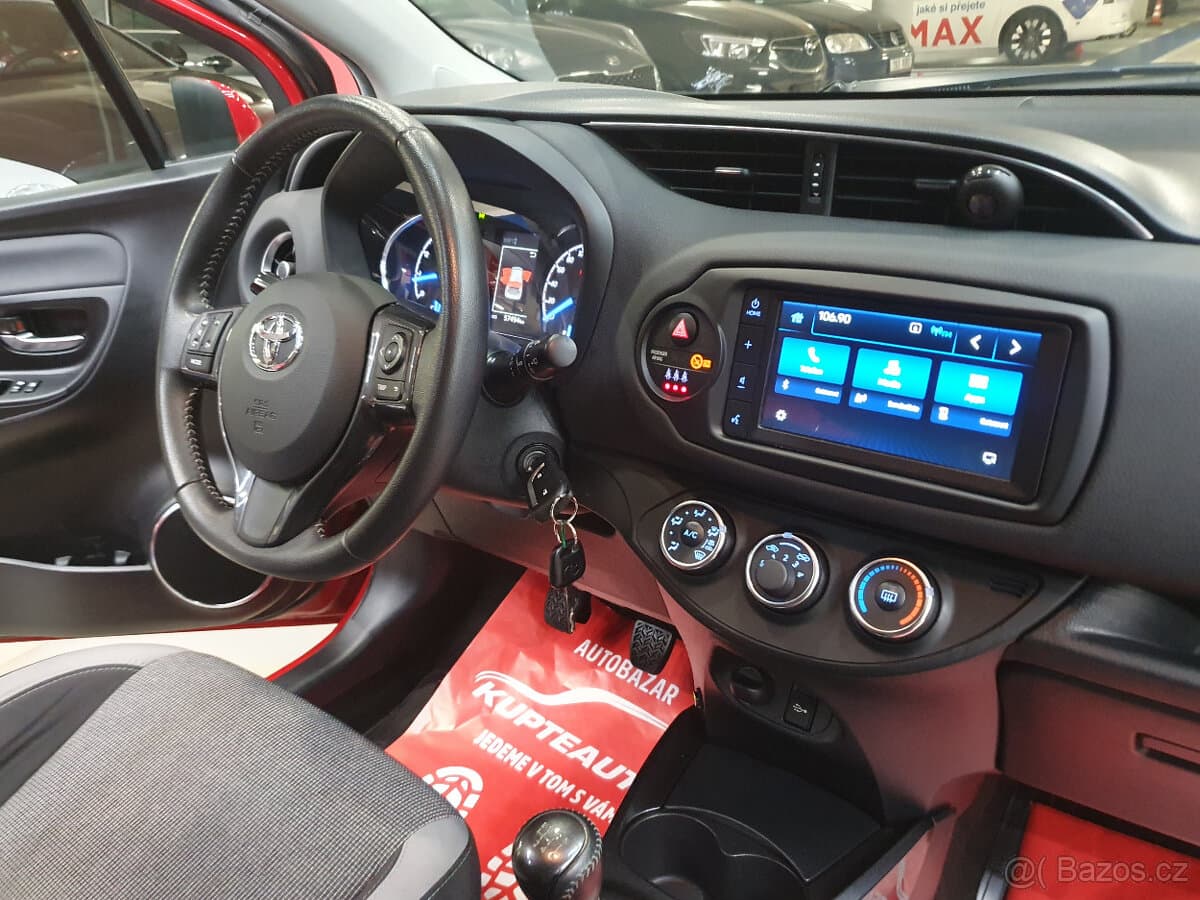 2020 Toyota YARIS - 7